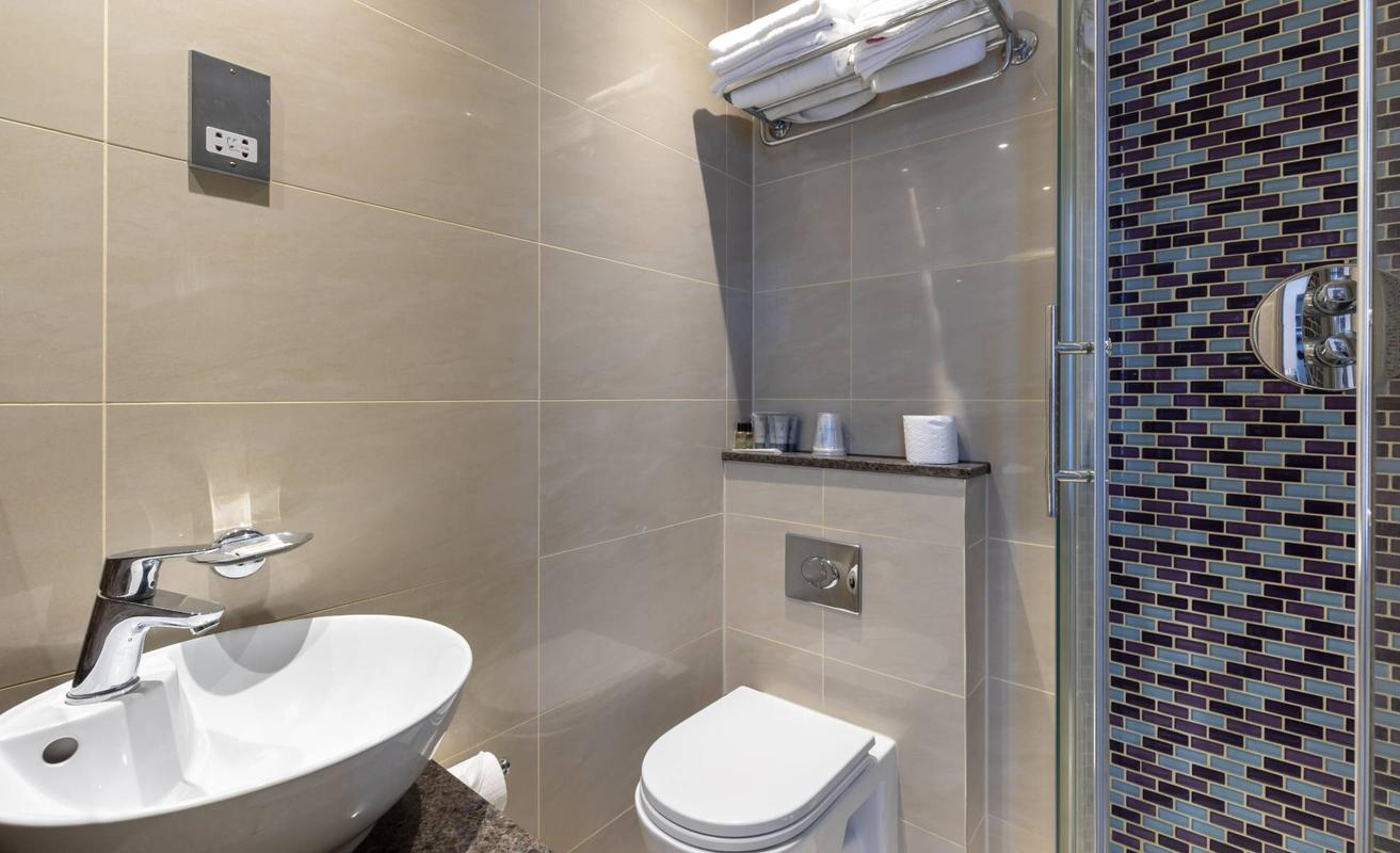 Family 4 Room Sidney Hotel London Family 4 Room Sidney Hotel London