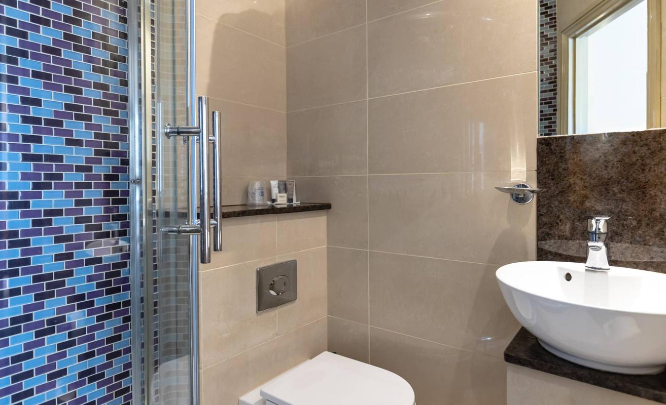 Petite Double Room Sidney Hotel London Petite Double Room Sidney Hotel London