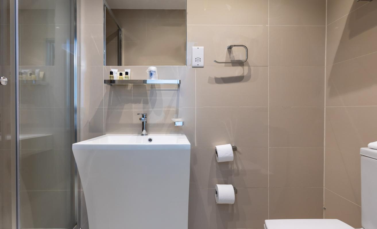 Triple Room Sidney Hotel London Triple Room Sidney Hotel London