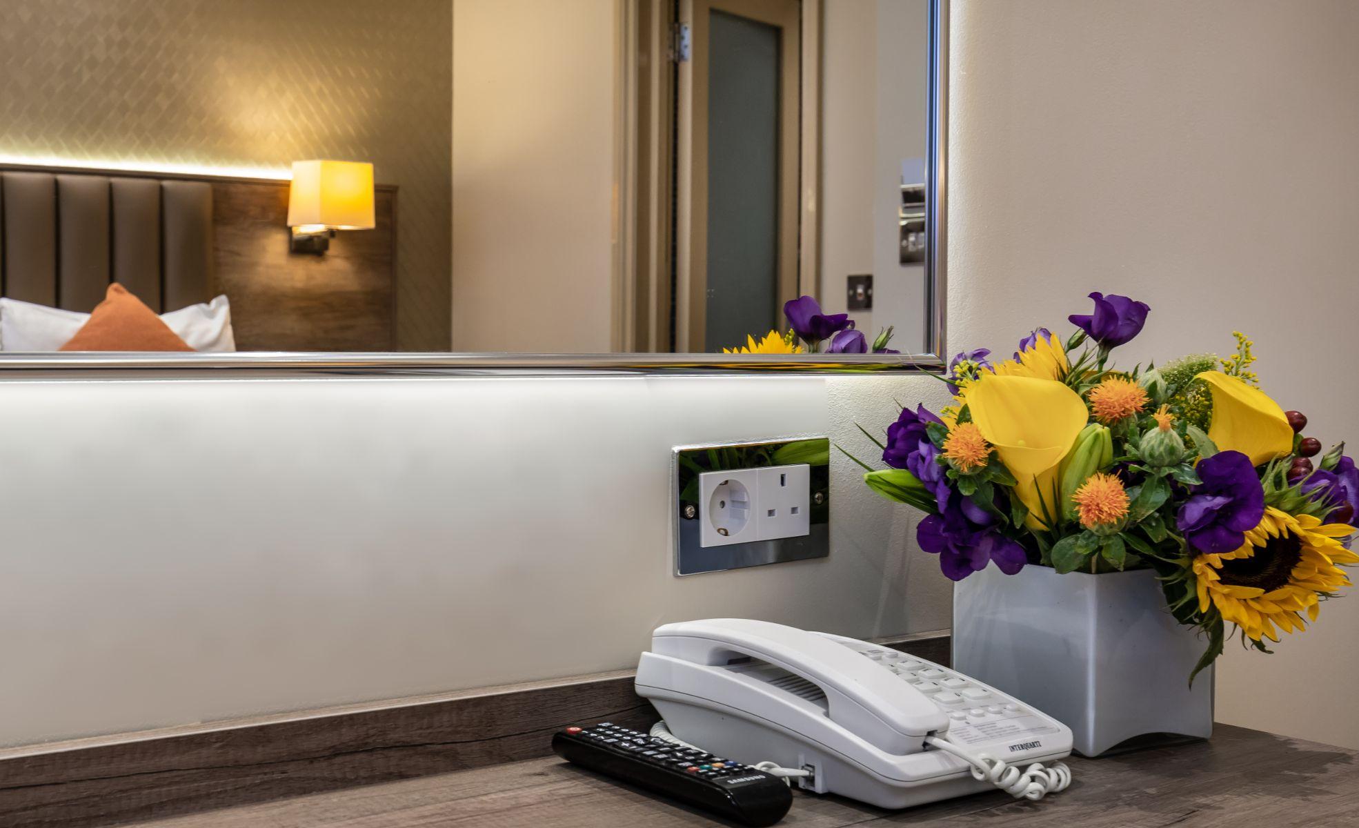 ANNEX Triple Room Sidney Hotel London ANNEX Triple Room Sidney Hotel London